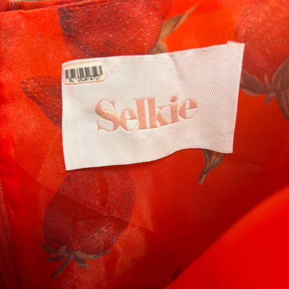 Selkie Red Strawberry Puff Dress L - Picture 7 of 10